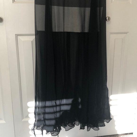 Dress - Picture 2 of 6